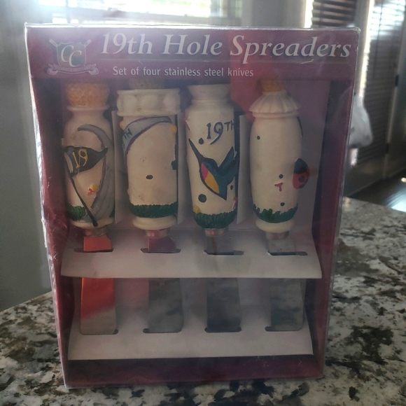 19th Hole spreaders, Set of 4 Stainless Knives - Picture 1 of 2